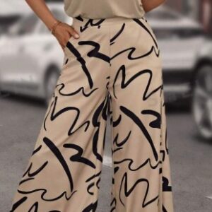 Clasi Batwing Sleeve Tee & Allover Print Wide Leg Pants